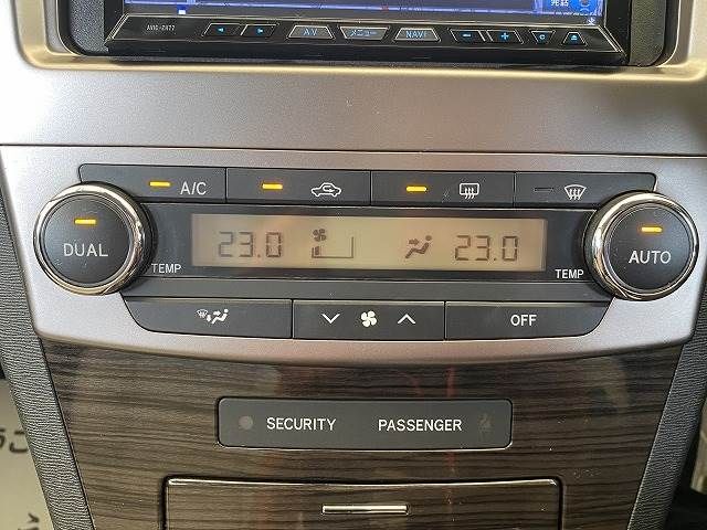 Toyota AVENSIS 2013-03 17813-6