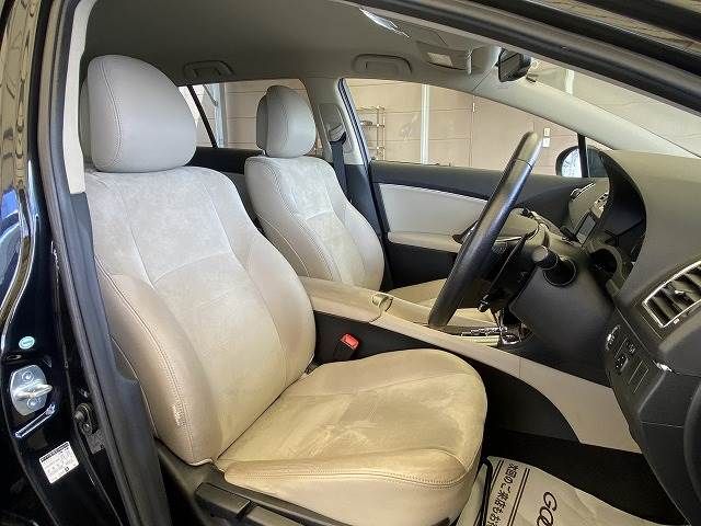 Toyota AVENSIS 2013-03 17813-4