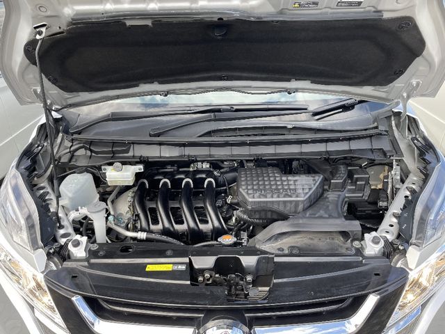 Nissan SERENA 2018-07 24077-26