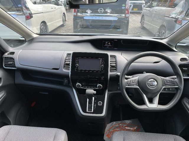 Nissan SERENA 2018-07 24077-3