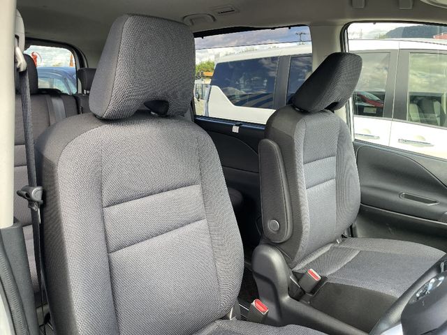 Nissan SERENA 2018-07 24077-4