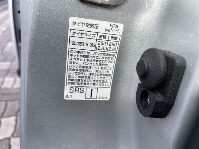 Nissan SERENA 2018-07 24077-22