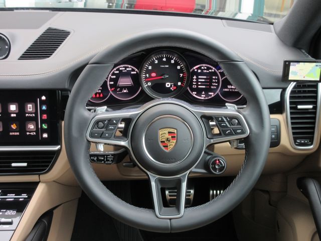 Porsche CAYENNE 2023-04 183120-21