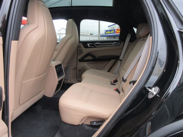 Porsche CAYENNE 2023-04 183120-17