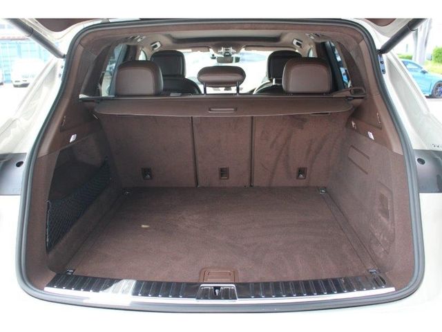 Porsche CAYENNE 2022-03 3493-6
