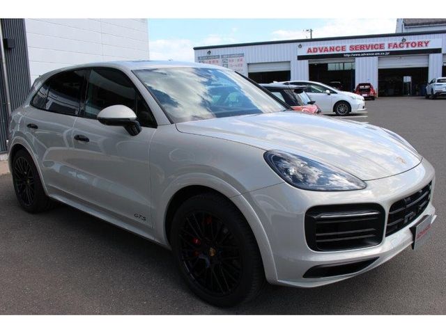 Porsche CAYENNE 2022-03 3493-20