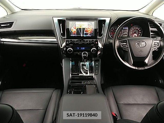 Toyota VELLFIRE 2019-08 299492-1