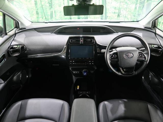 Toyota PRIUS 2020-02 182080-1