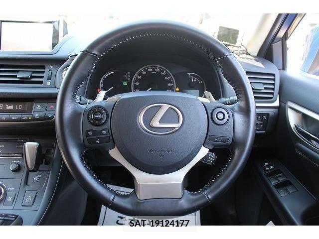 Lexus CT 2017-03 275239-13