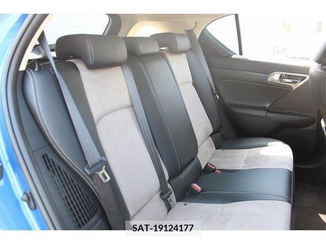 Lexus CT 2017-03 275239-12