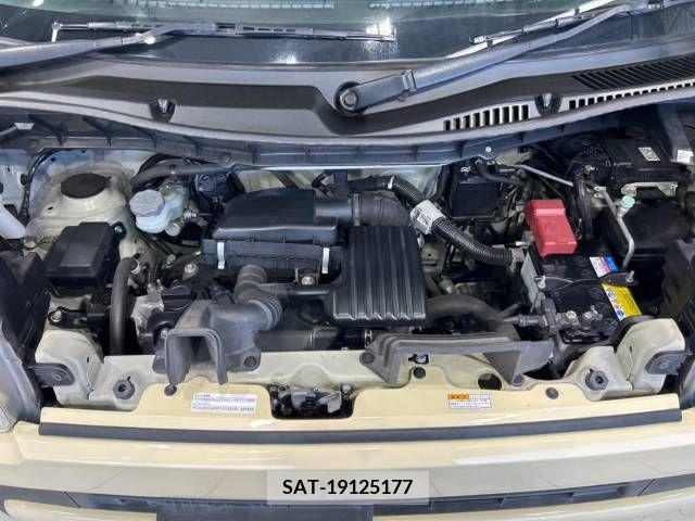 Suzuki SPACIA 2018-02 312319-18