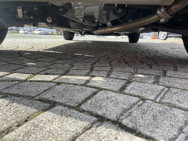 Toyota YARIS 2022-11 28156-25