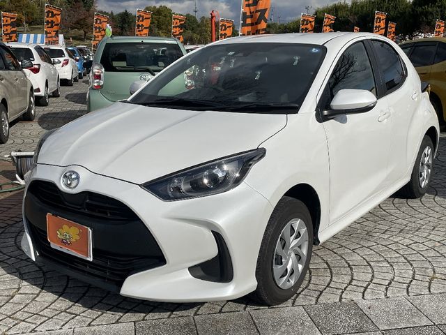 Toyota YARIS 2022-11 28156-1