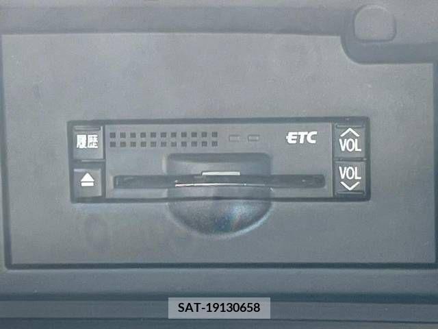 Toyota SAI 2012-06 393823-6