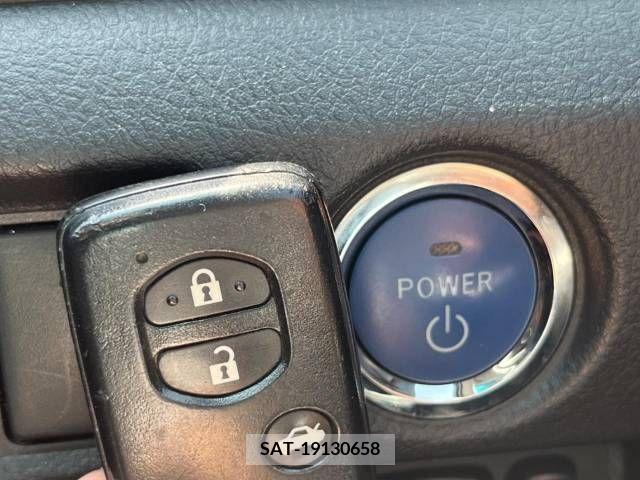 Toyota SAI 2012-06 393823-8