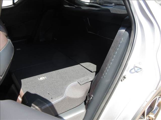 Toyota C-HR 2017-06 5609-6