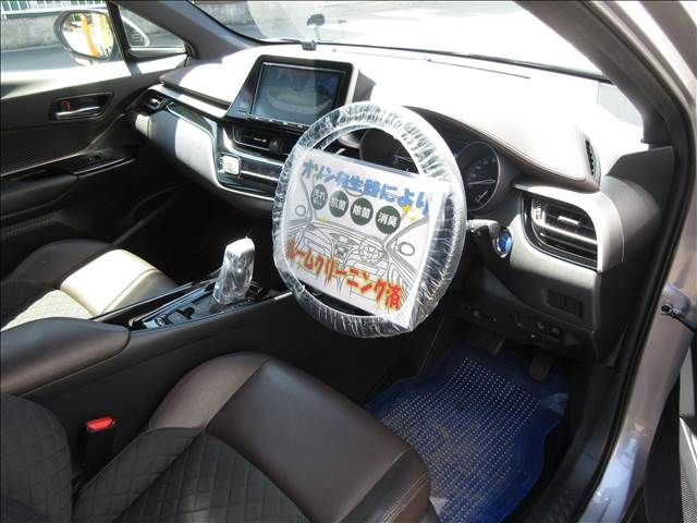 Toyota C-HR 2017-06 5609-9