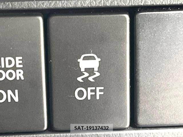 Suzuki SOLIO 2018-06 285390-5