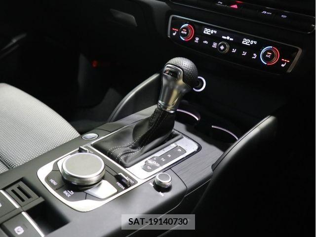 Audi A3 2019-09 239526-11