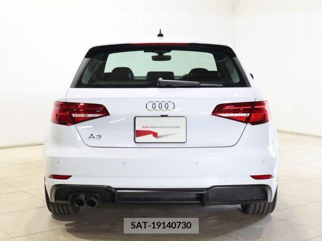 Audi A3 2019-09 239526-2