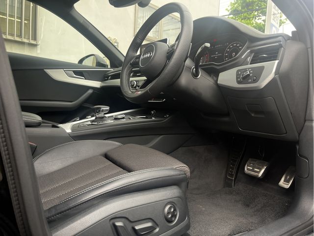 Audi A4 2018-09 3476-7