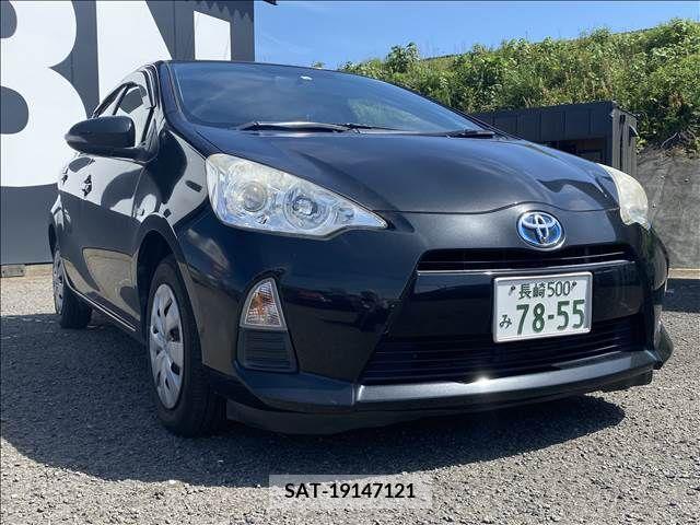 Toyota AQUA 2012-04 292313-6
