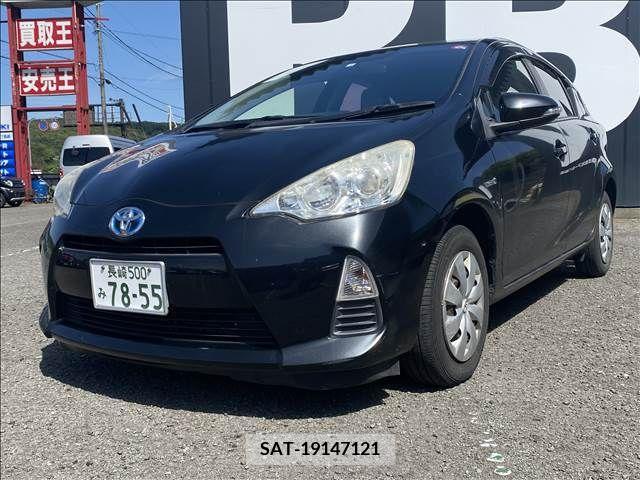 Toyota AQUA 2012-04 292313-7