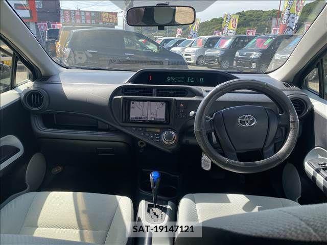 Toyota AQUA 2012-04 292313-8
