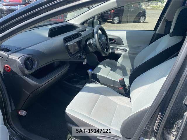 Toyota AQUA 2012-04 292313-13