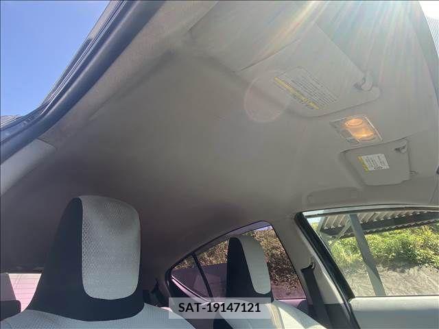 Toyota AQUA 2012-04 292313-16
