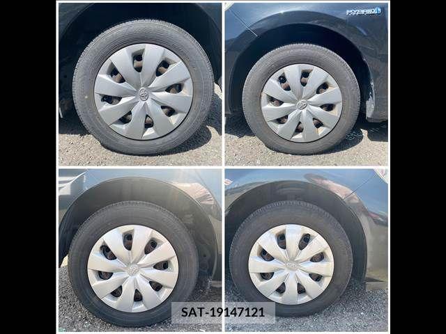 Toyota AQUA 2012-04 292313-18
