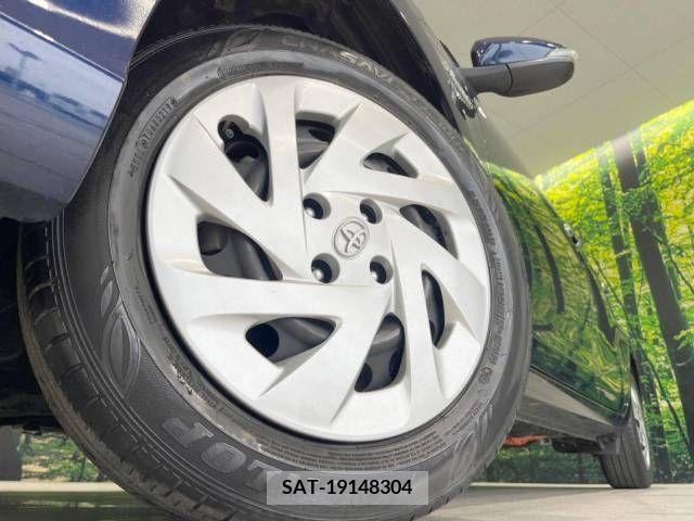 Toyota AQUA 2019-02 383898-13