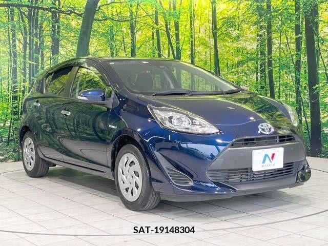 Toyota AQUA 2019-02 383898-16