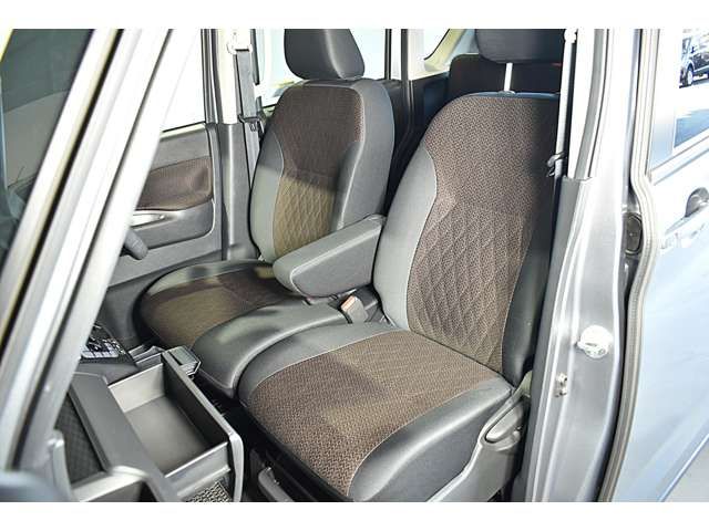 Mitsubishi EK X SPACE 2022-04 22822-14