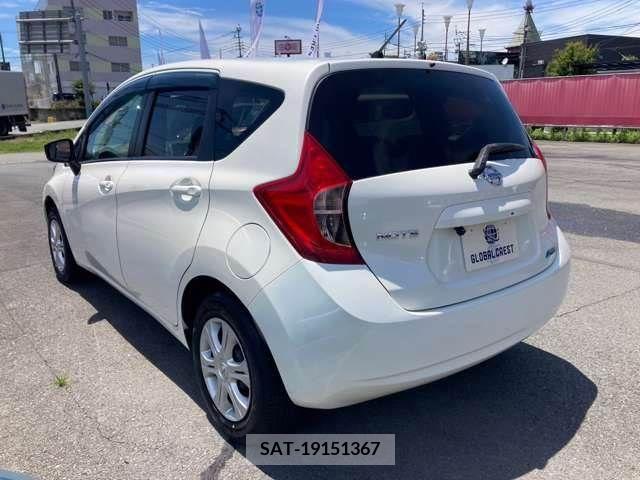 Nissan NOTE 2015-08 384878-5