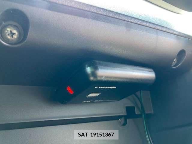 Nissan NOTE 2015-08 384878-12