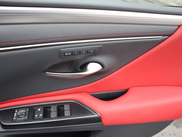 Lexus ES 2019-08 1275-18
