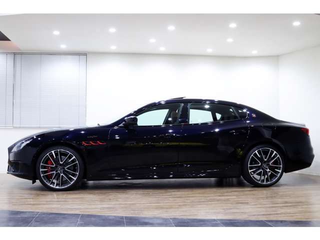 Maserati QUATTROPORTE 2021-12 189090-7