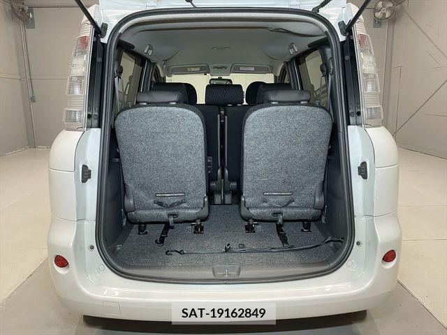 Toyota SIENTA 2013-11 374733-10