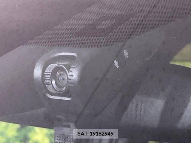 Toyota NOAH 2021-09 392827-7