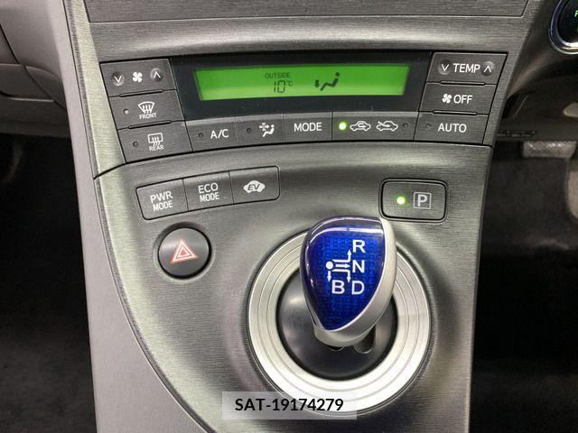 Toyota PRIUS 2009-12 217853-19
