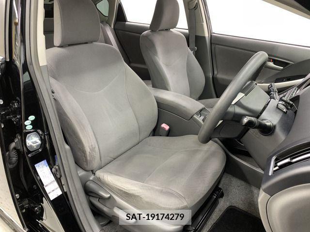 Toyota PRIUS 2009-12 217853-8