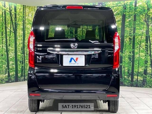 Honda N BOX 2018-04 306965-15
