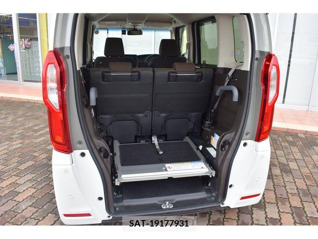 Honda N BOX 2021-04 347750-6