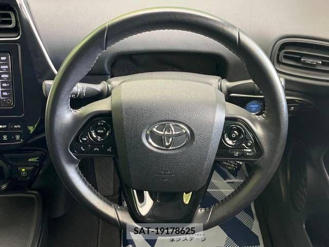 Toyota PRIUS 2019-02 322534-11
