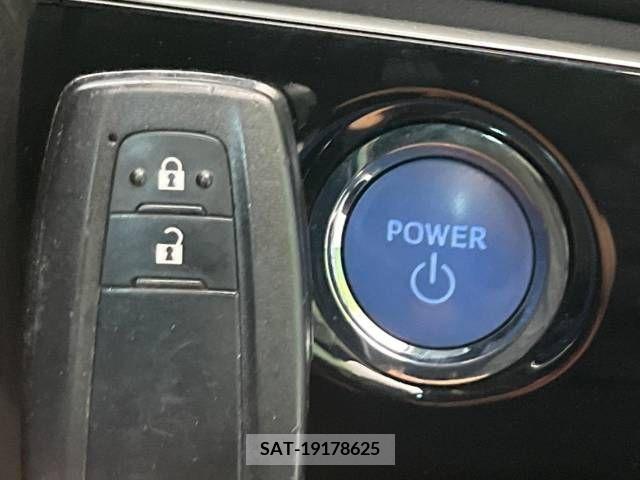 Toyota PRIUS 2019-02 322534-7