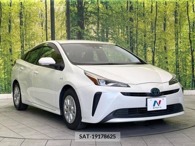 Toyota PRIUS 2019-02 322534-16