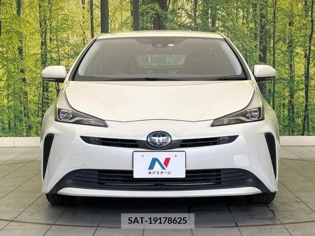 Toyota PRIUS 2019-02 322534-14