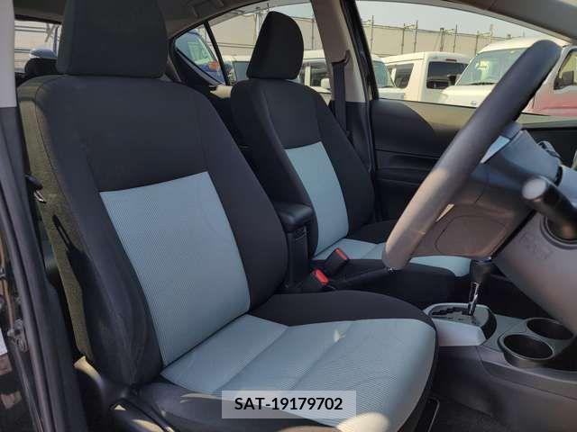 Toyota AQUA 2014-01 235661-9