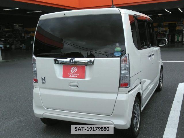 Honda N BOX 2017-04 341993-2